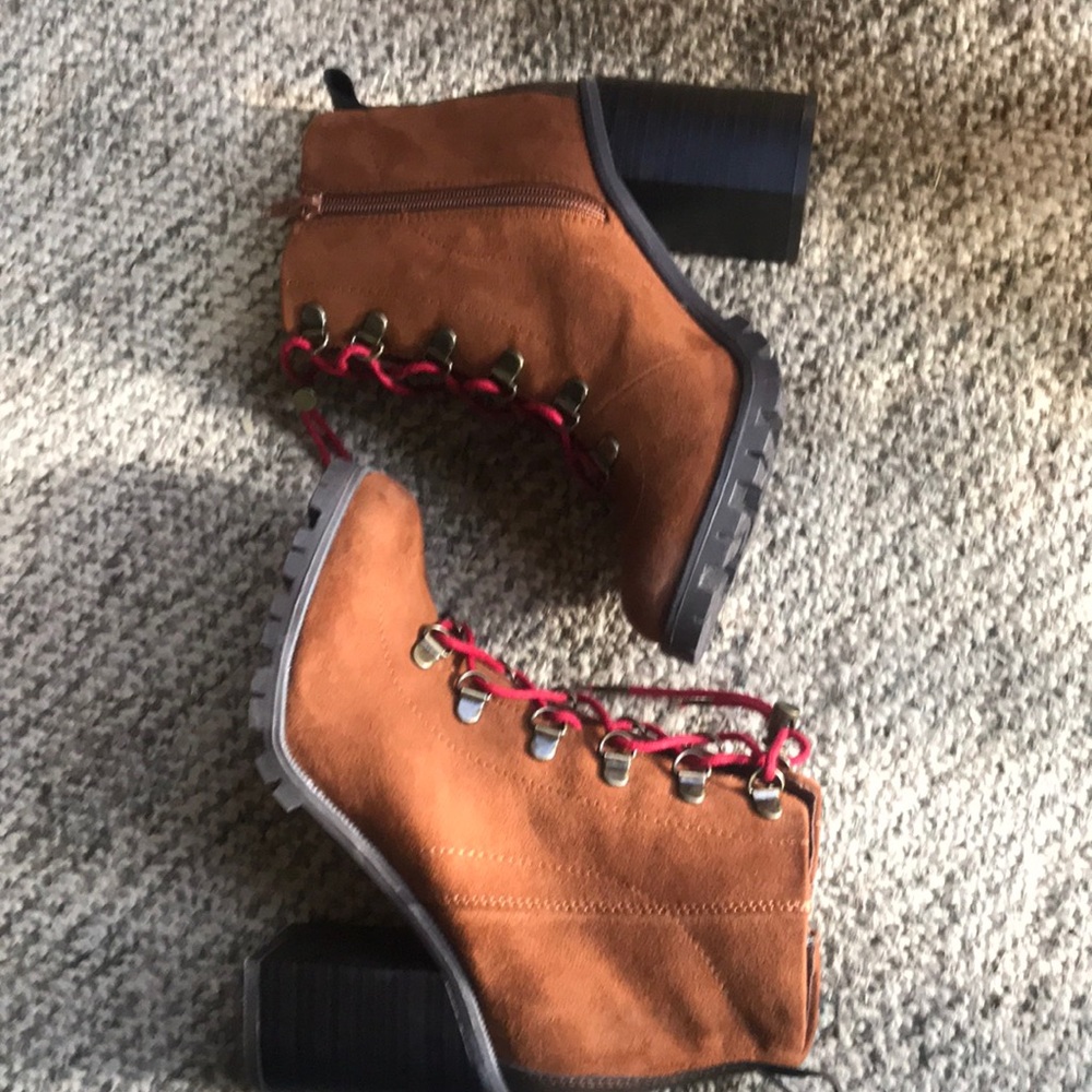 High heel lace-up booties